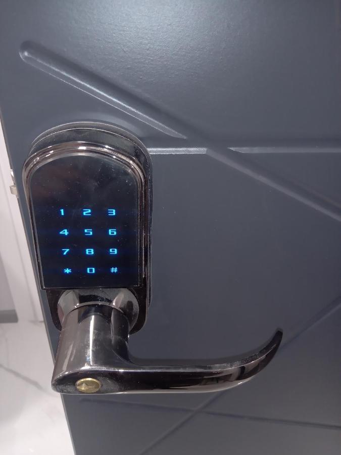 New Apartments Vip 3 利沃夫 外观 照片
