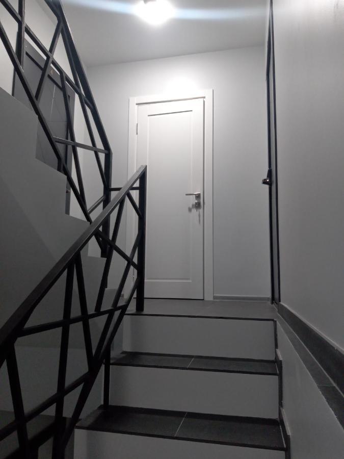 New Apartments Vip 3 利沃夫 外观 照片